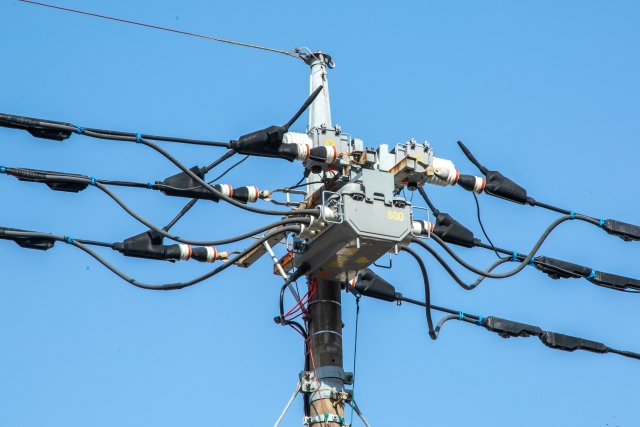高低圧電気機器材料